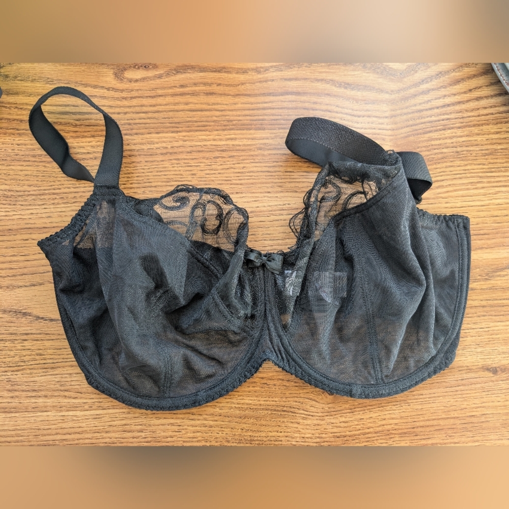 Flirtelle black bra